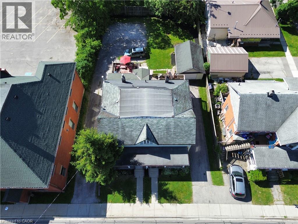 100 - 102 Stanley Street Property Photo 44