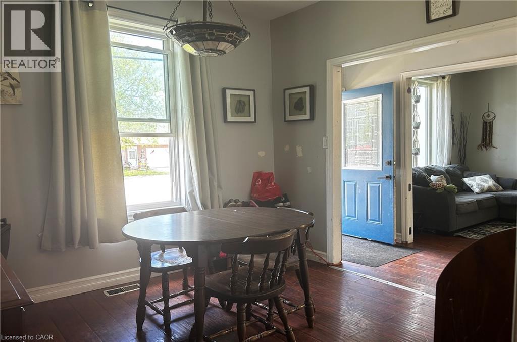8 Nelson Street Property Photo 9