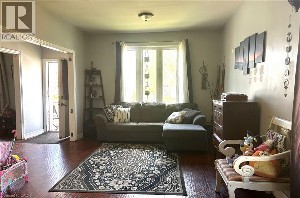 8 Nelson Street Property Photo 11