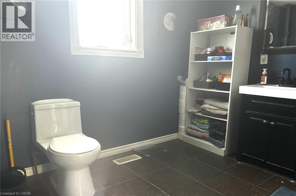 8 Nelson Street Property Photo 21