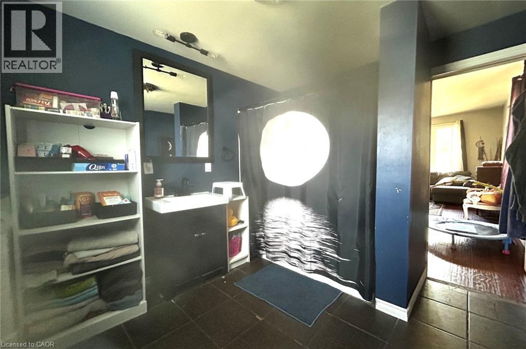 8 Nelson Street Property Photo 22