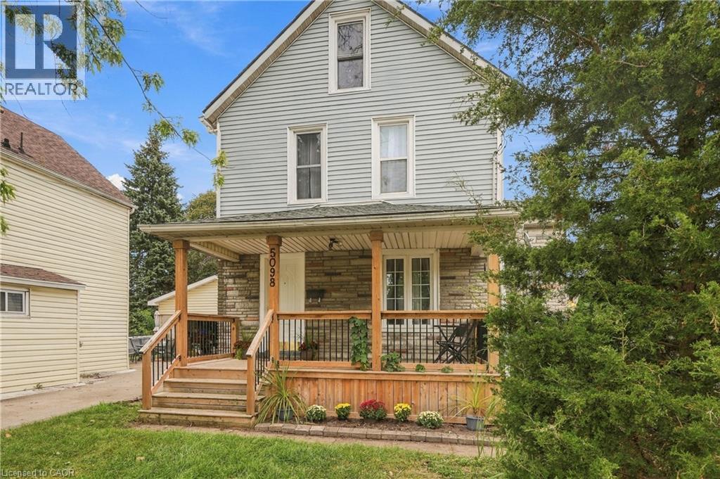 5098 St Lawrence Avenue Property Photo 1