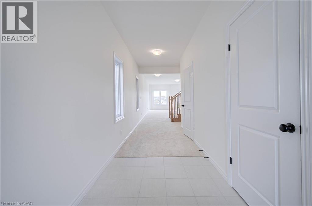 10 Munn Crescent Property Photo 3