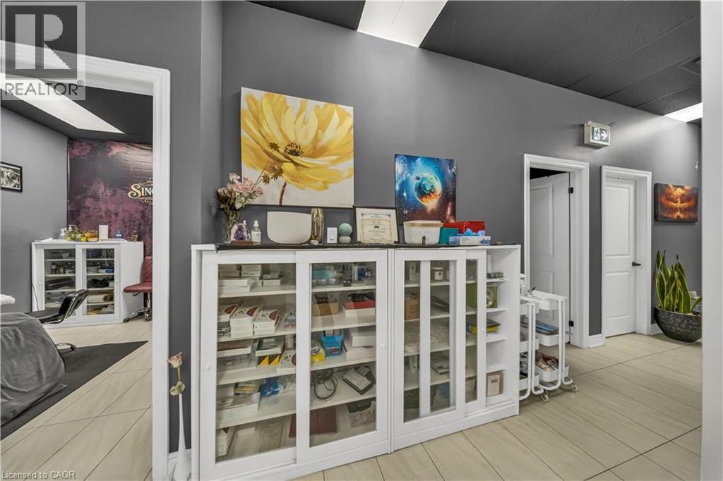 370 Eastbridge Boulevard Unit# B Property Photo 14