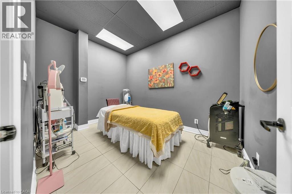 370 Eastbridge Boulevard Unit# B Property Photo 19