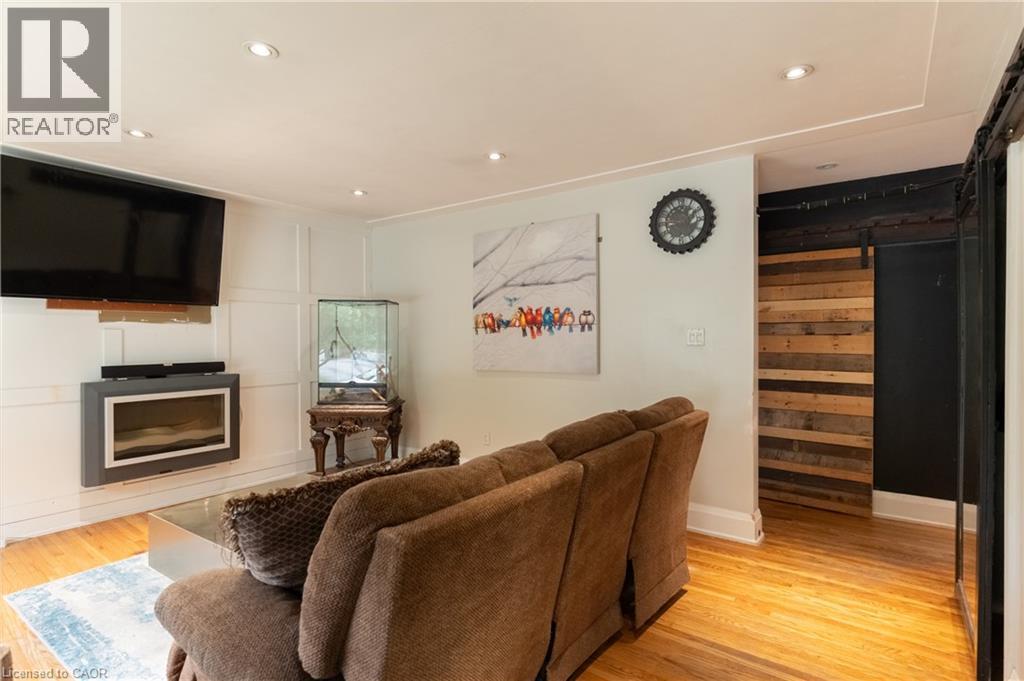 83 East 15th Street Property Photo 4