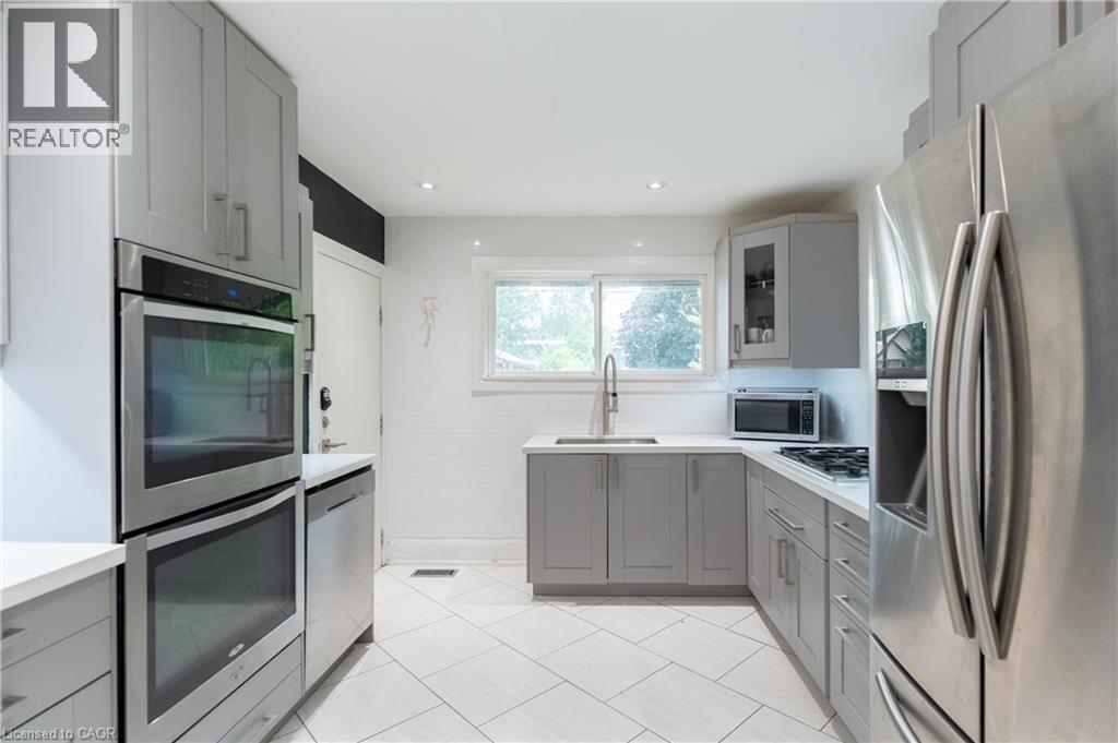 83 East 15th Street Property Photo 15