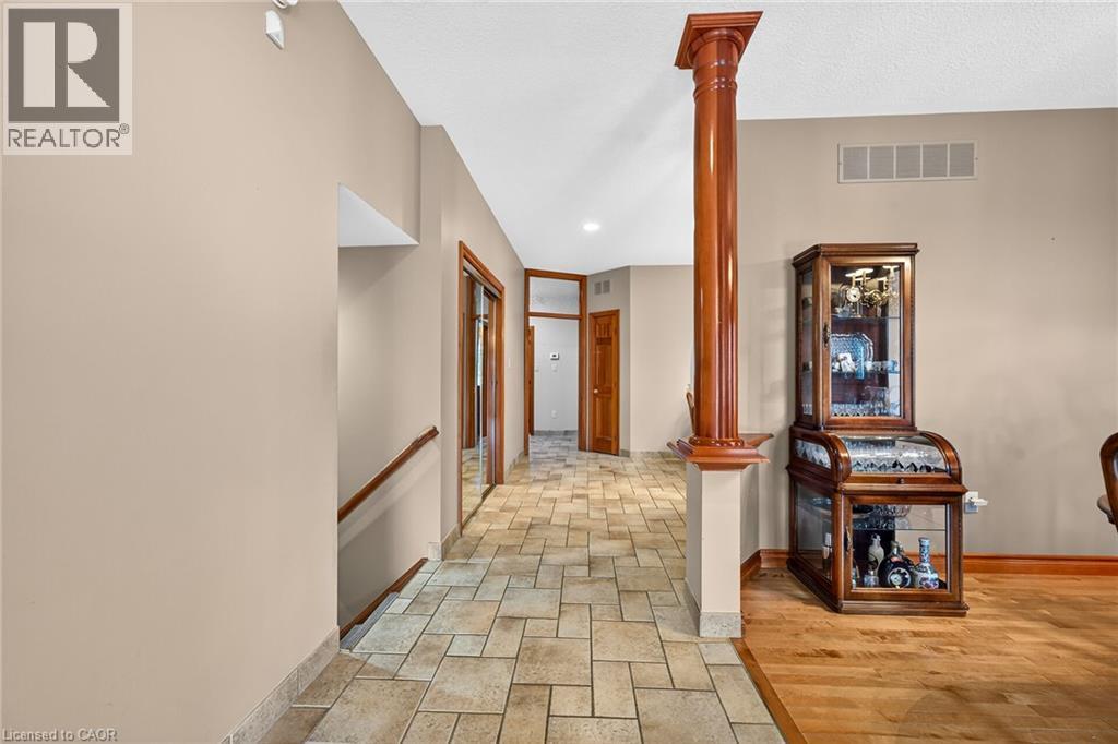 219 Jacqueline Boulevard Property Photo 16
