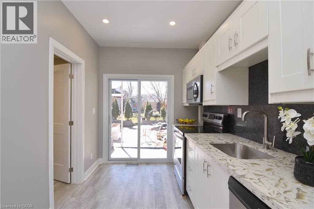 76 Burlington Street E Property Photo 5