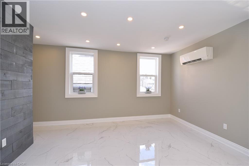 76 Burlington Street E Property Photo 29