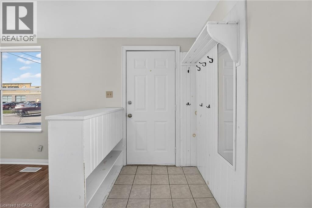 213-215 Maple Street Property Photo 6