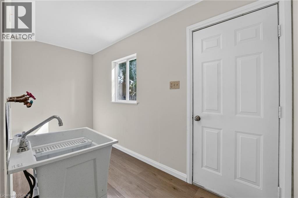 213-215 Maple Street Property Photo 16