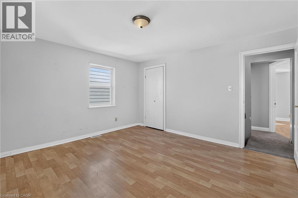 213-215 Maple Street Property Photo 22