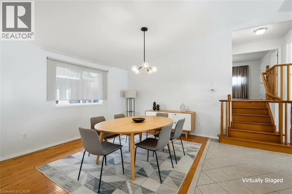 102 Cove Crescent Property Photo 7
