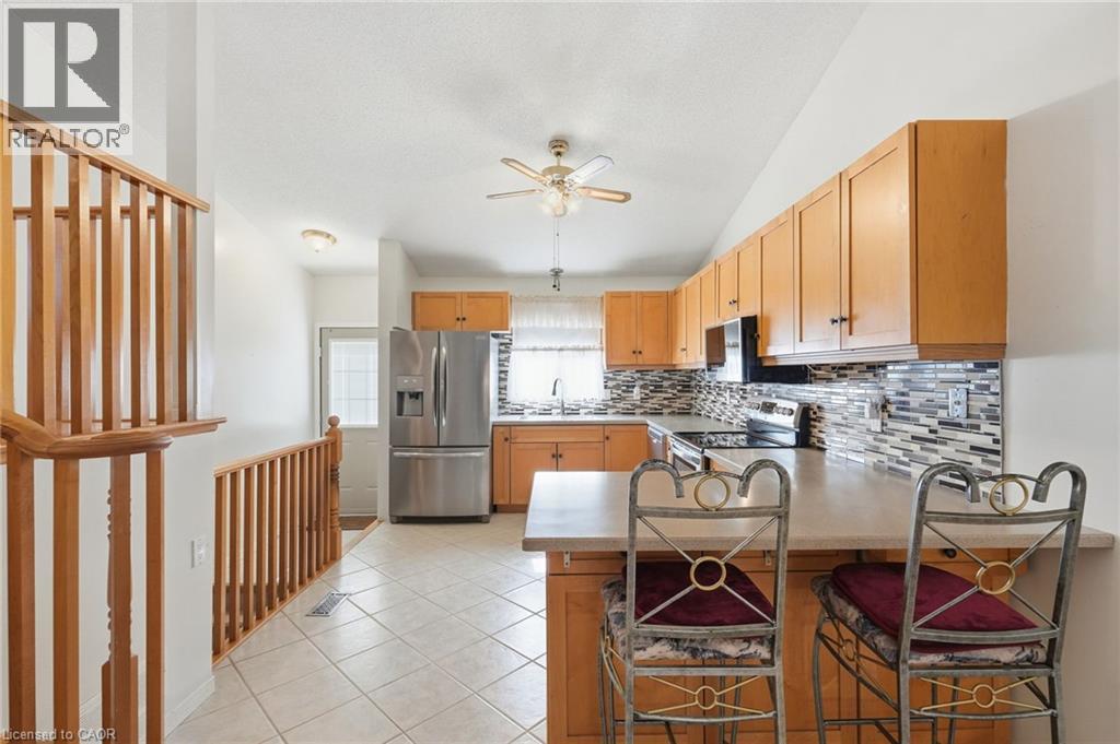 102 Cove Crescent Property Photo 11