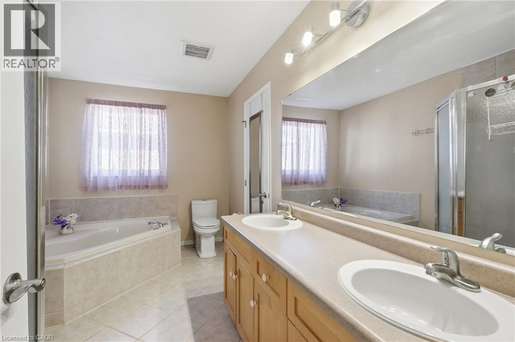 102 Cove Crescent Property Photo 19