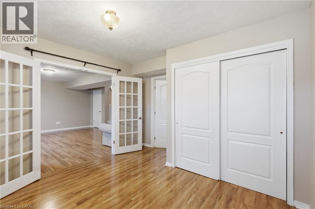 102 Cove Crescent Property Photo 27