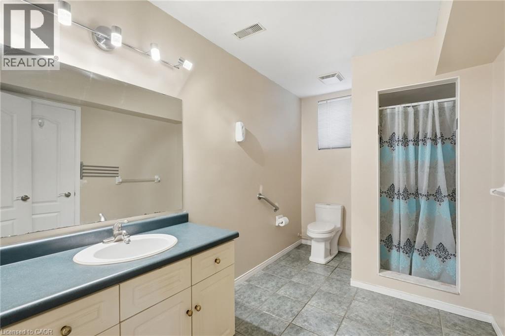 102 Cove Crescent Property Photo 28