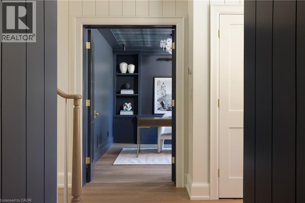 130 Edgecliffe Place Property Photo 18