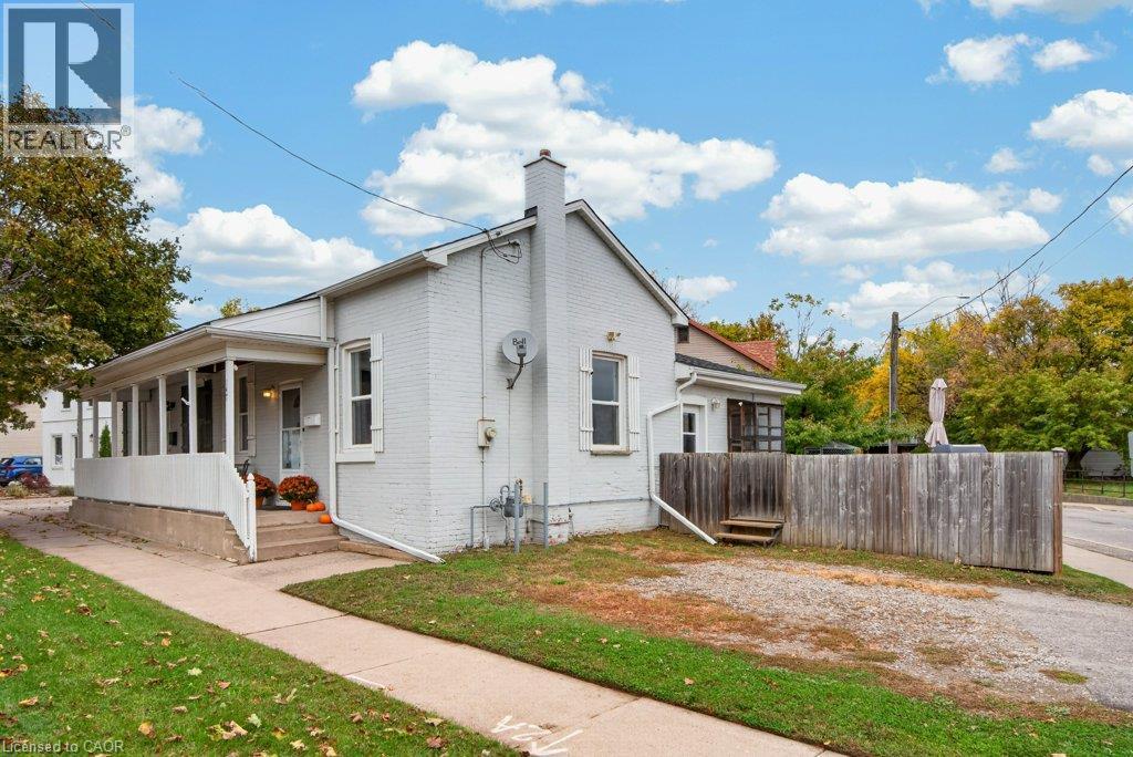 147 Pearl Street Property Photo 2