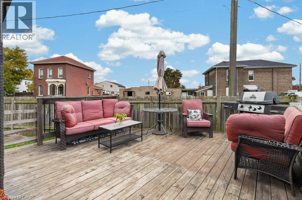 147 Pearl Street Property Photo 37