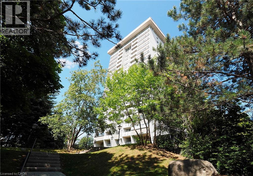 375 King Street N Unit# 1105 Photo de la propriété 1