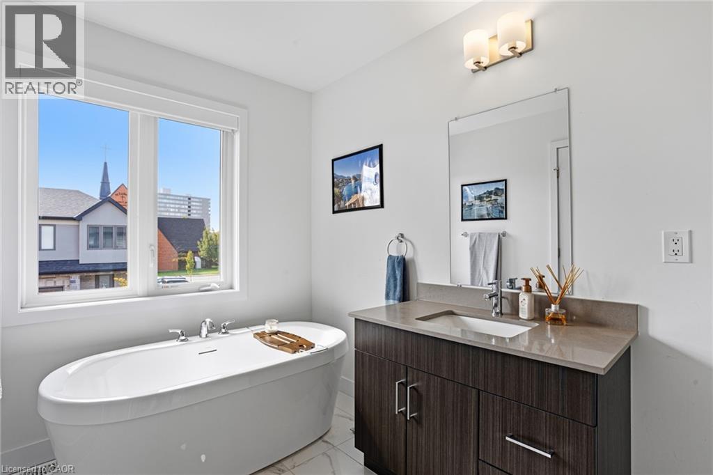 166 Mount Albion Road Unit# 25 Property Photo 14