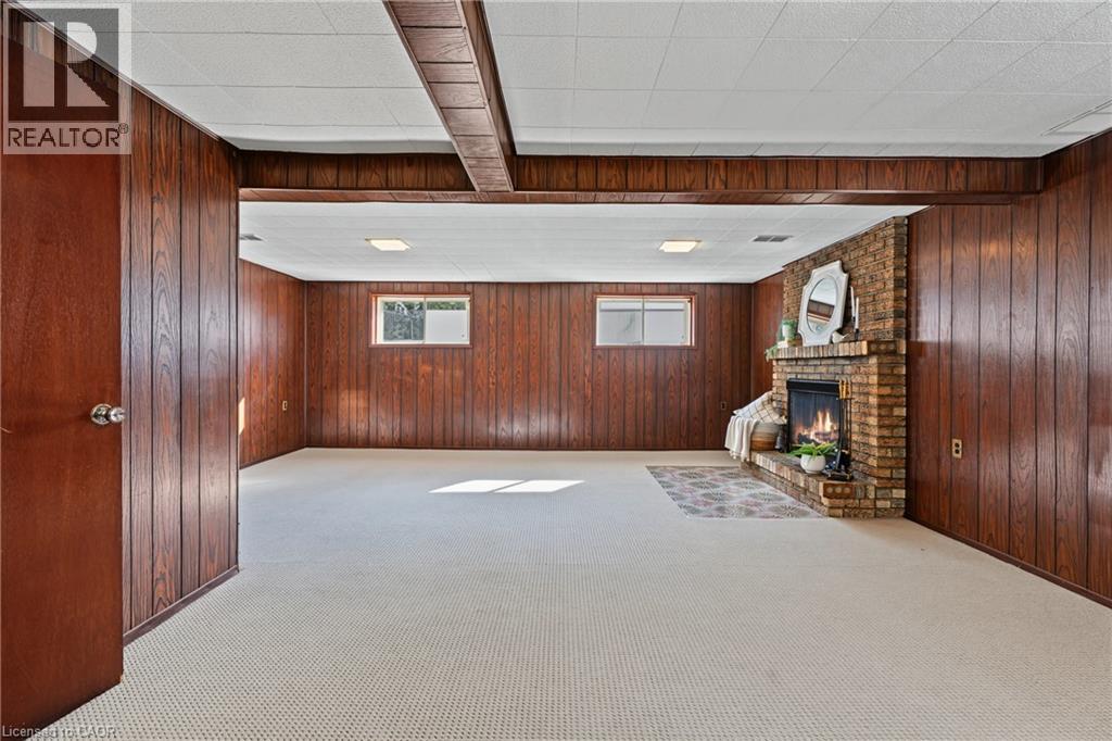589 Mohawk Road W Property Photo 20