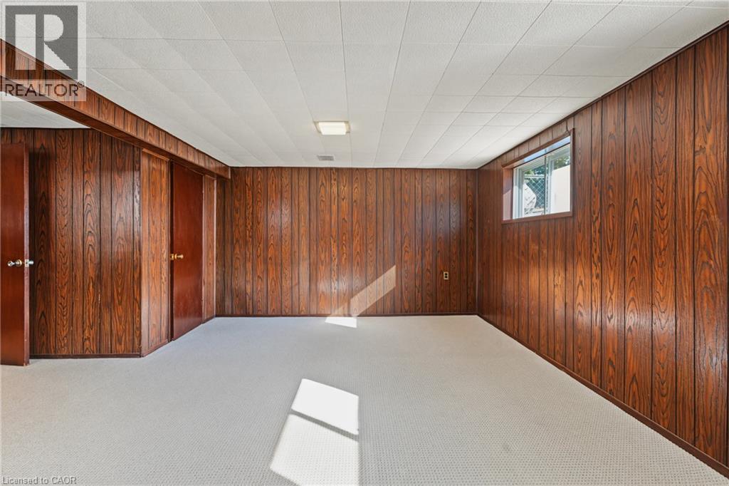 589 Mohawk Road W Property Photo 22