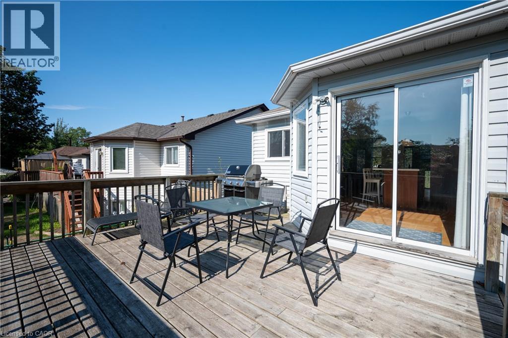 12 Langevin Drive Property Photo 41