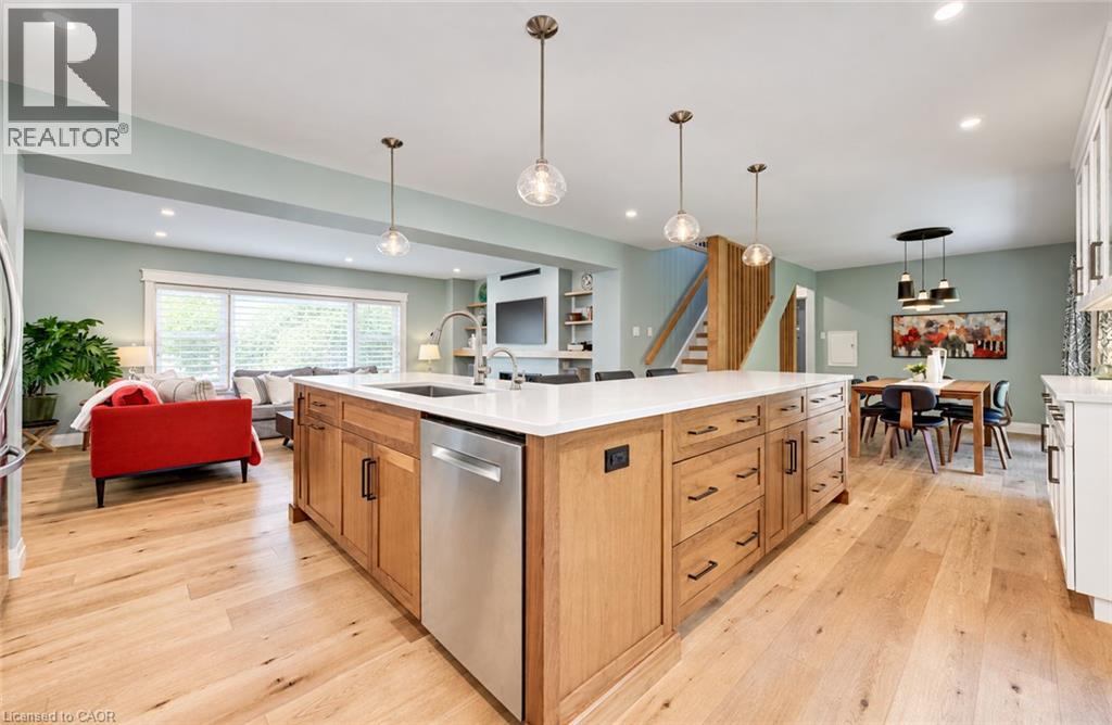 656 Westmount Road W Property Photo 21