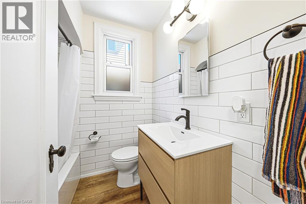 203 West 2nd Street Property Photo 12