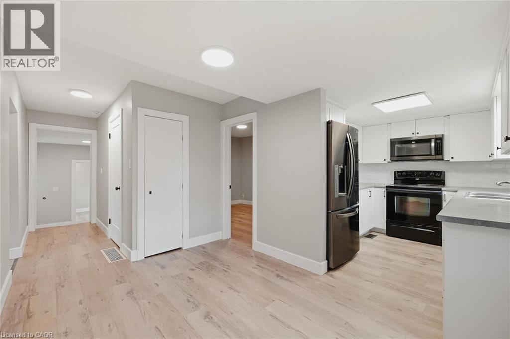 756 Inkerman Street E Property Photo 8