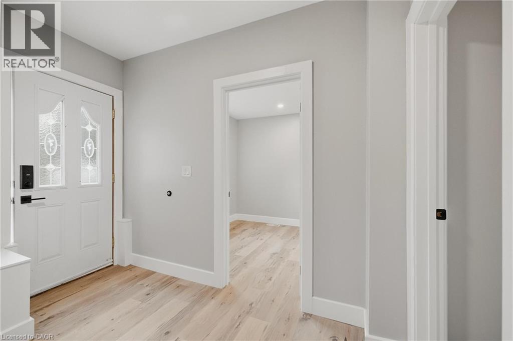 756 Inkerman Street E Property Photo 10