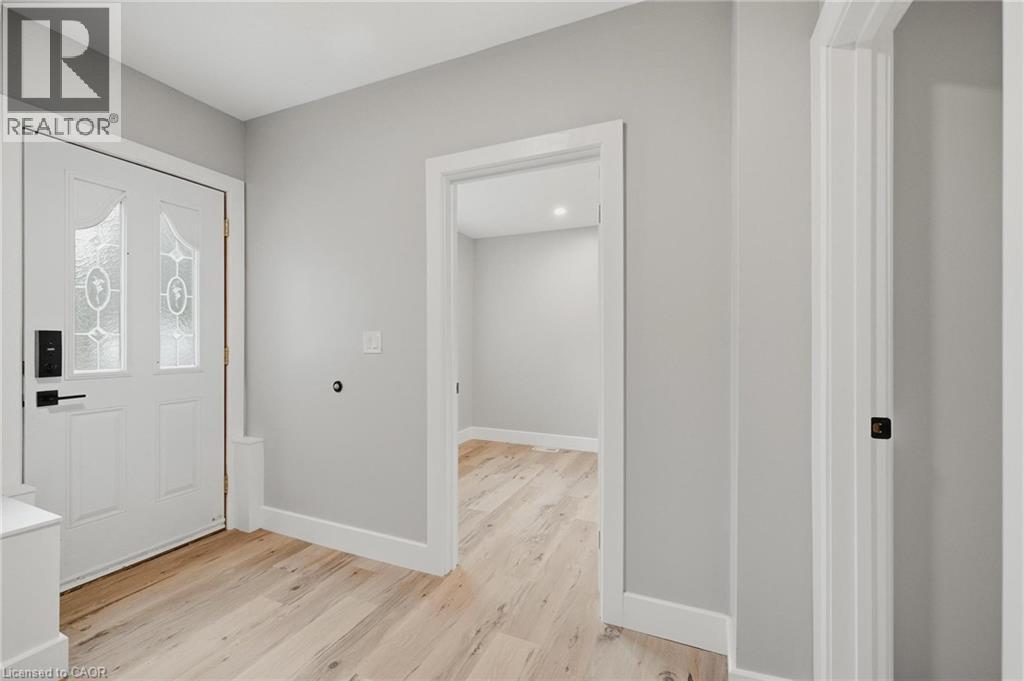 756 Inkerman Street E Property Photo 11