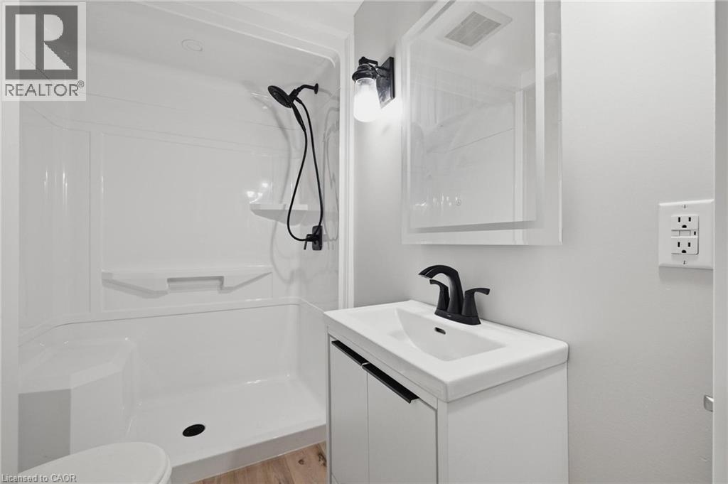 756 Inkerman Street E Property Photo 18