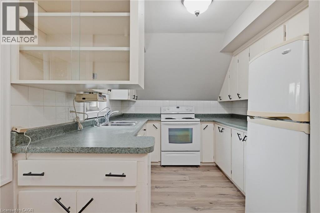 756 Inkerman Street E Property Photo 21