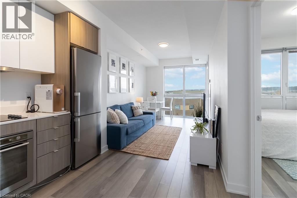 5220 Dundas Street Unit# D422 Property Photo 8