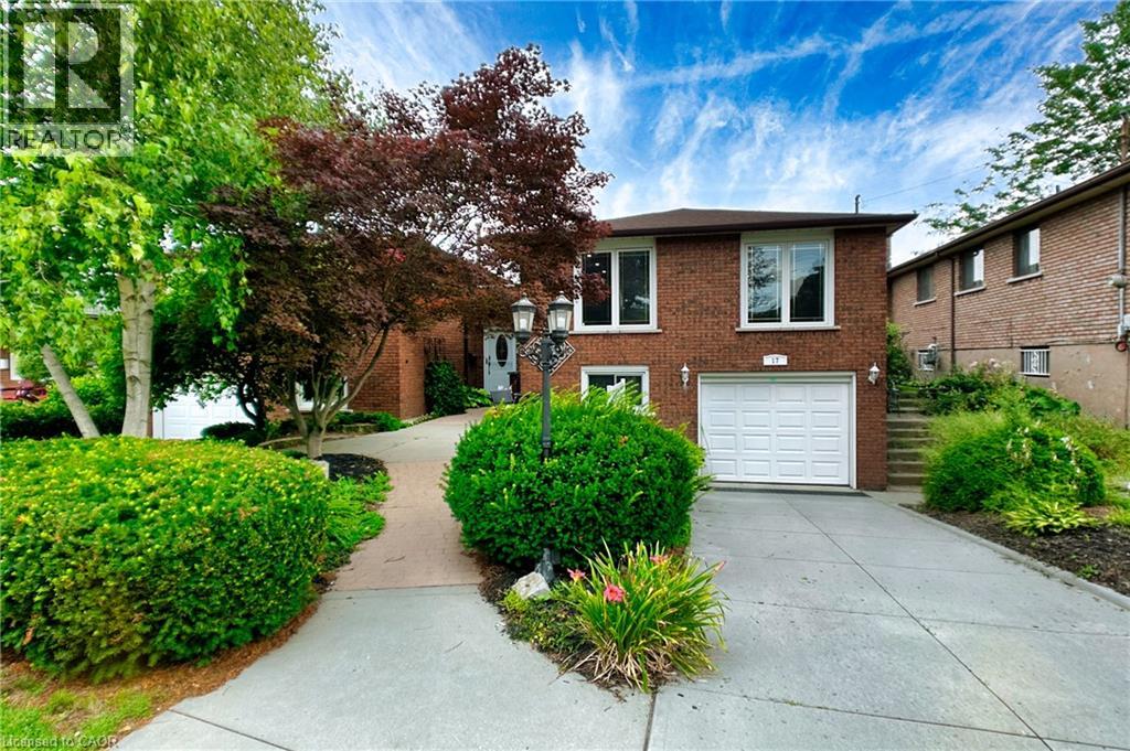 17 TAYMALL Street Property Photo 1