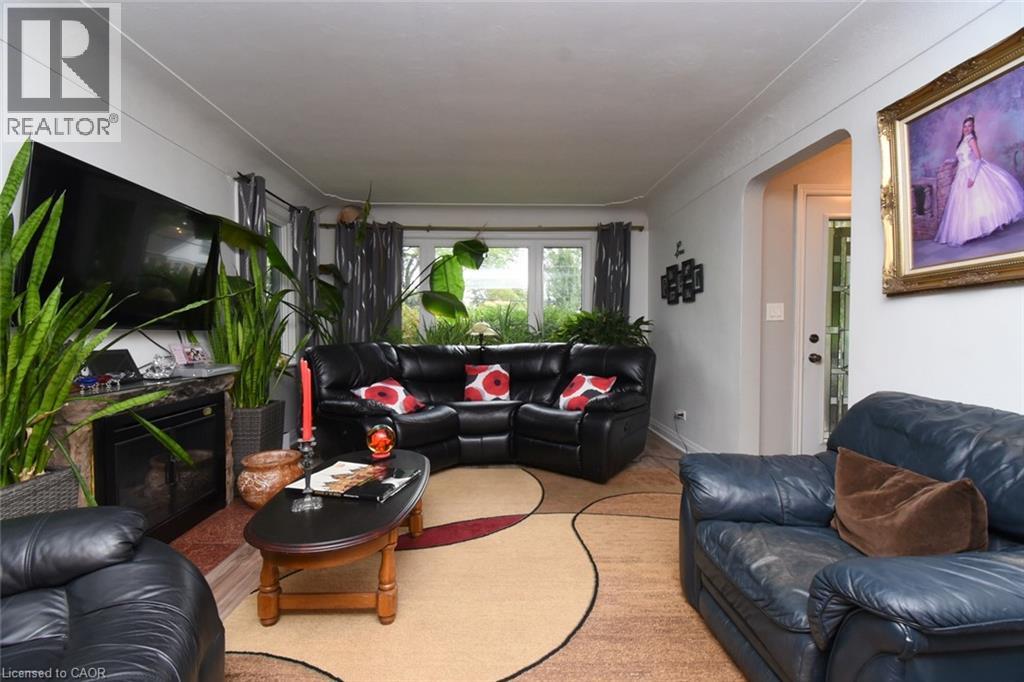 154 Ewen Road Property Photo 7