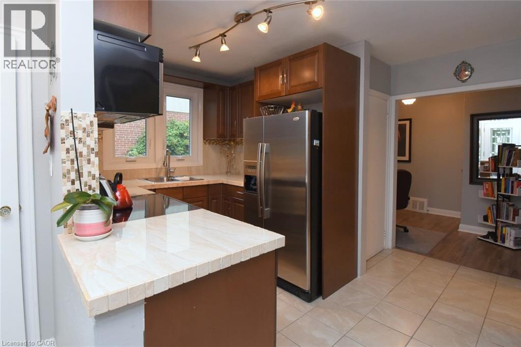 154 Ewen Road Property Photo 14