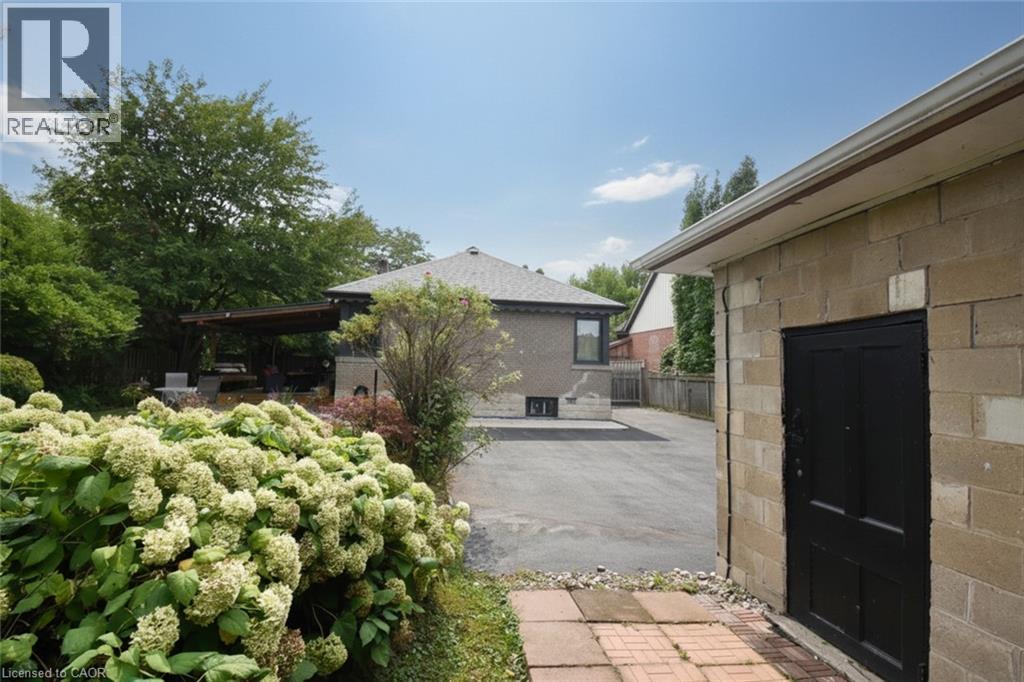 154 Ewen Road Property Photo 32