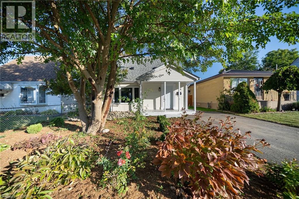 89 SALISBURY Avenue Property Photo 1