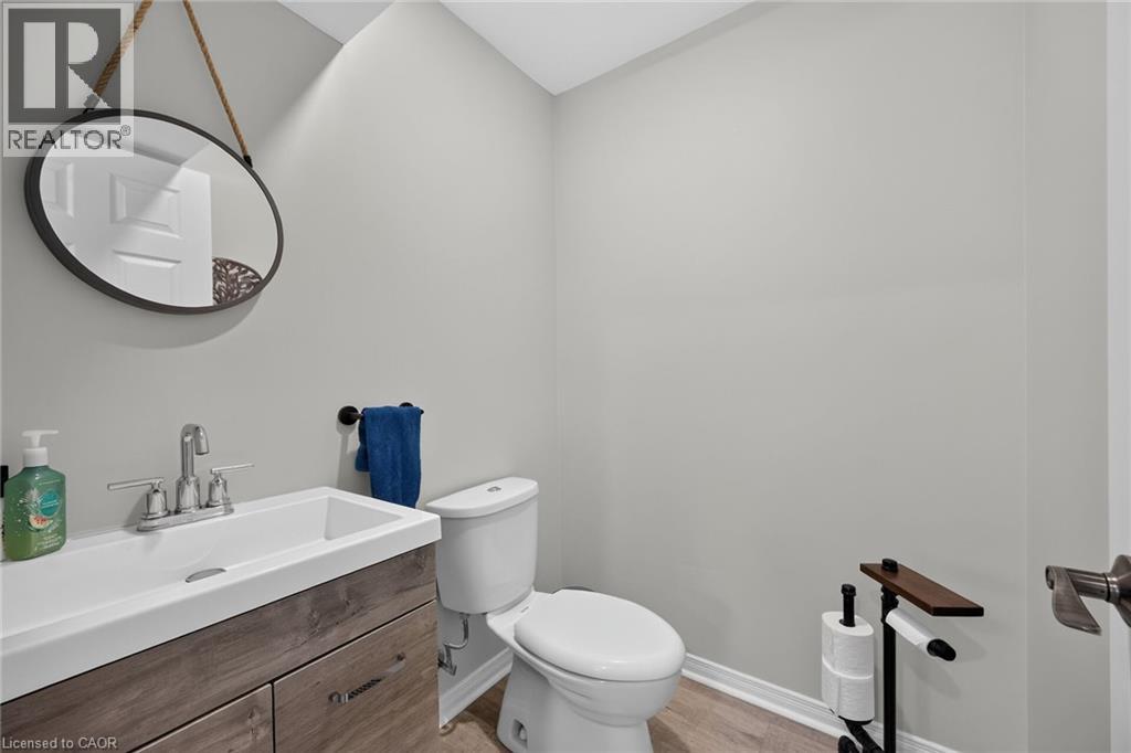 8105 Leeming Road Property Photo 18