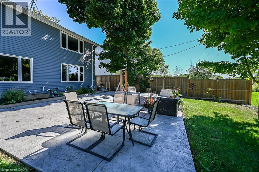 8105 Leeming Road Property Photo 37