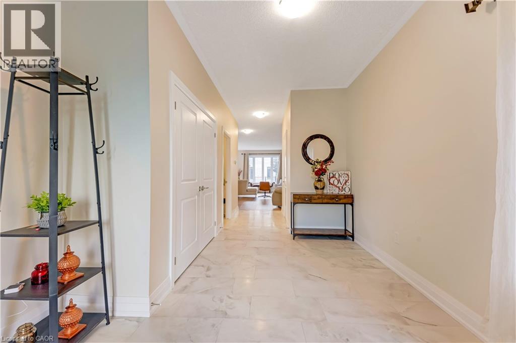 31 Jacob Detweiller Drive Property Photo 4