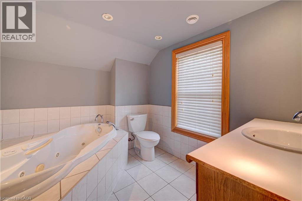 500 Dundas Street S Property Photo 29