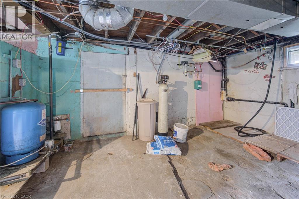 500 Dundas Street S Property Photo 33