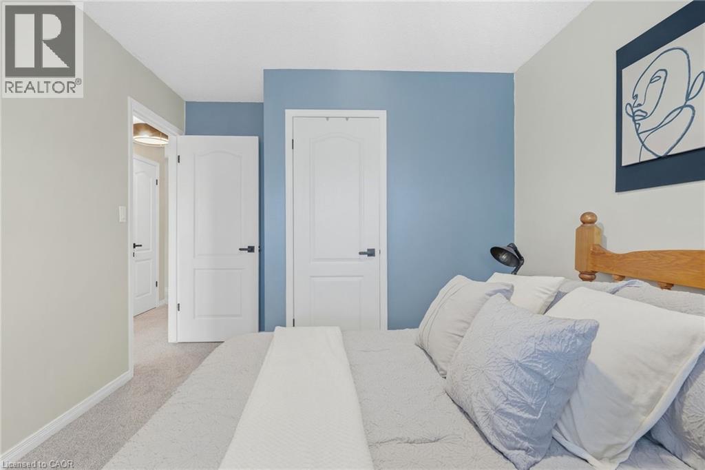 14 Kenyon Crescent Property Photo 23