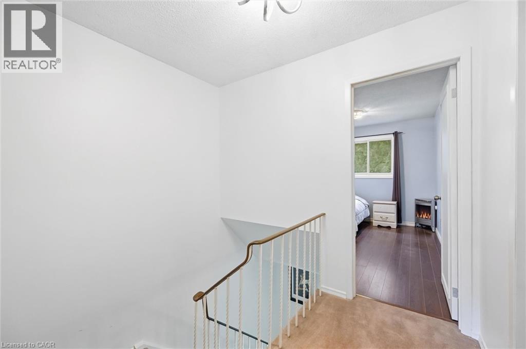 1548 Newlands Crescent Unit# 14 Property Photo 16